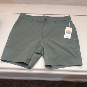 NWT Vuori Mens Meta shorts 34 color Marsh